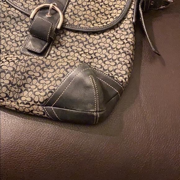 Authentic Signature Coach Shoulder bag - Picture 3 of 6